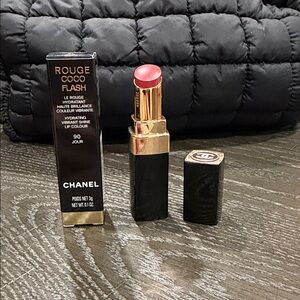 CHANEL Rouge Coco Flash Lipstick - 90 Jour